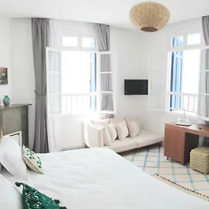 https://borjlbaroud.essaouirahotels.net